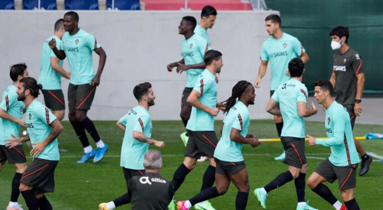 Euro. Portugal realiza derradeiro treino antes da estreia e já deverá contar com Dalot&nbsp;