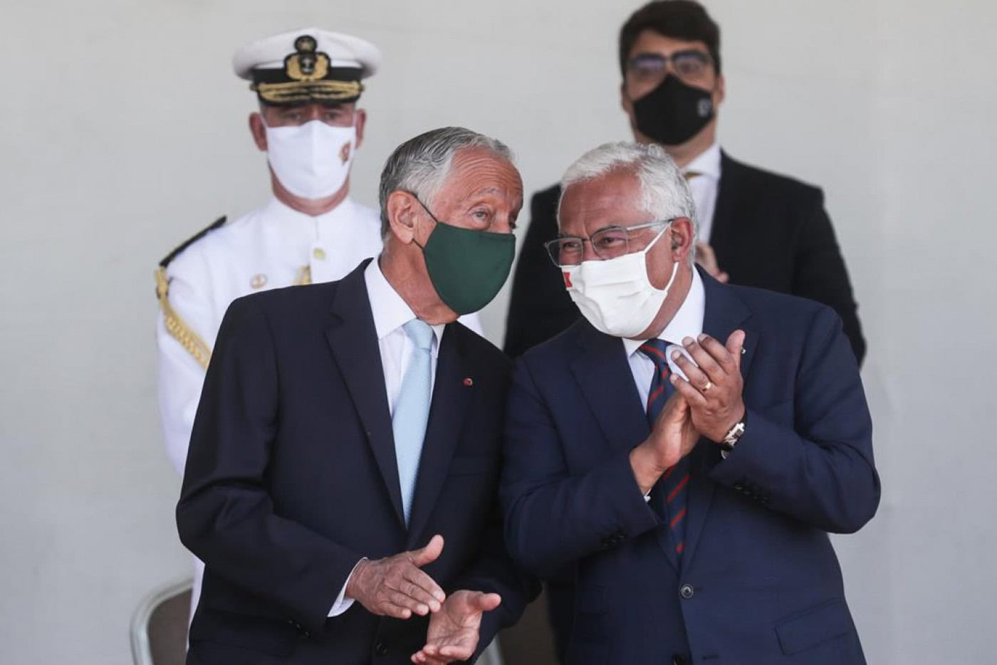 Costa diz que ninguém pode garantir que não se volta atrás no desconfinamento