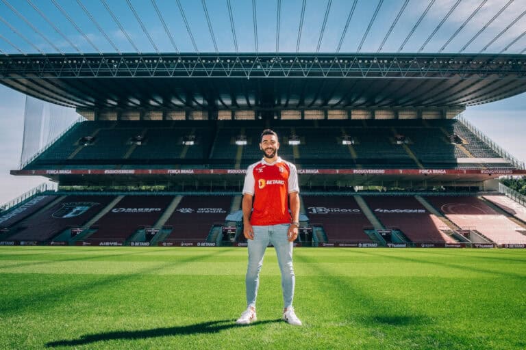 Tiago Esgaio é reforço do SC Braga