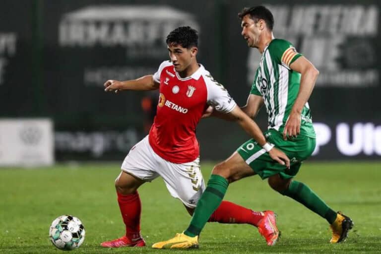 Zé Carlos cedido ao Gil Vicente