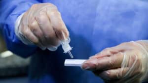 Portugal com mais 7 mortes e 2.436 casos de covid-19 em 24 horas