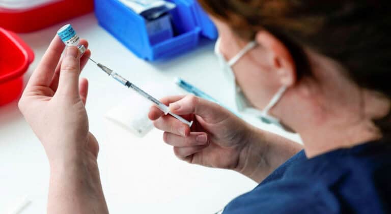 Gouveia e Melo: "Temos de trocar qualidade do processo pelo ritmo de vacinação"