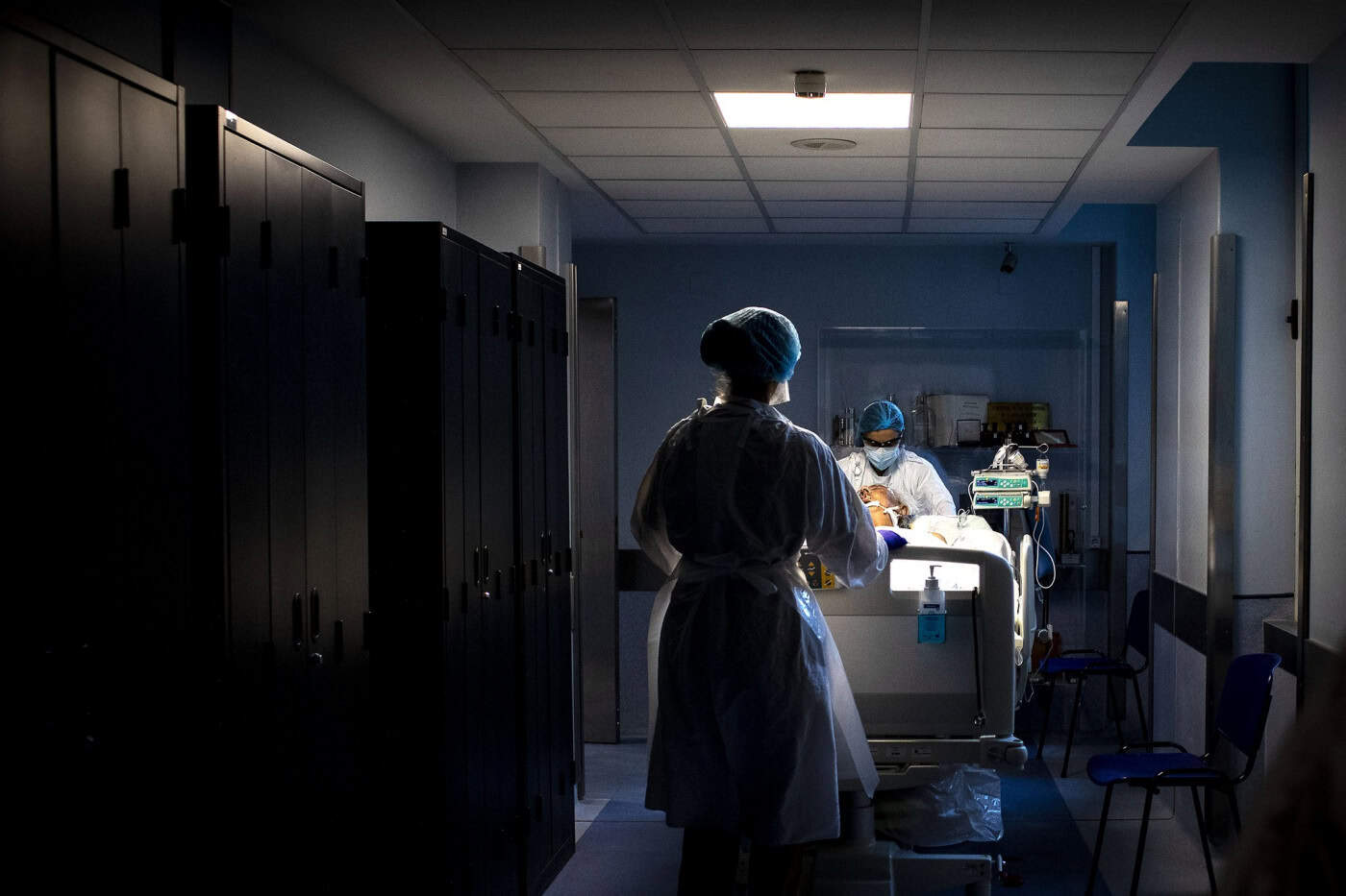 Objetivo de 120 mil vacinas por dia leva a longas filas para a vacinação