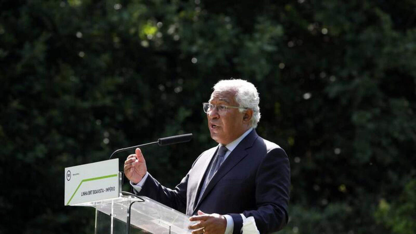 Costa assume que Portugal está "mesmo a enfrentar uma quarta vaga desta pandemia"