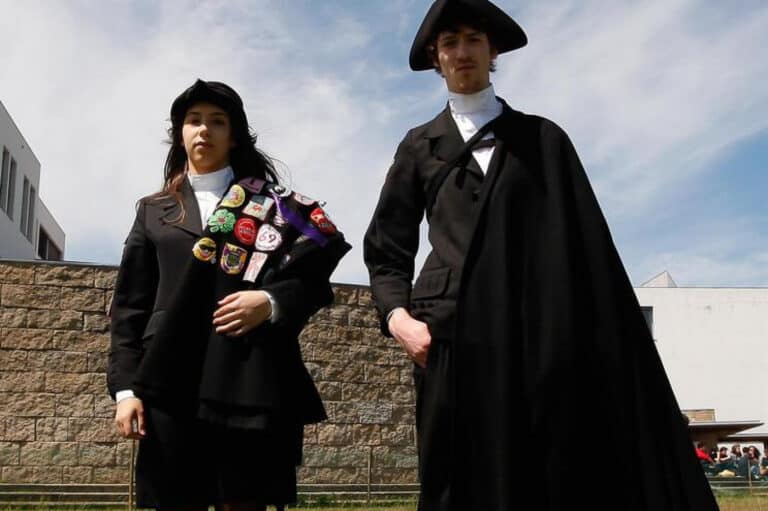 Estudantes da UMinho têm "liberdade de utilizar o traje com o qual mais se identificam"