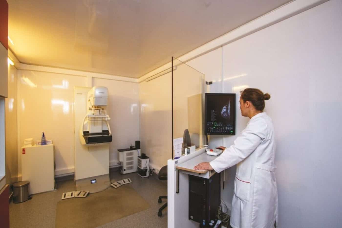 Perto de 450 mil rastreios ficaram por fazer no primeiro ano de pandemia