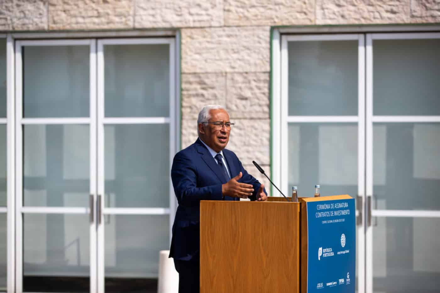 Costa prevê a "libertação total da sociedade" no fim deste verão