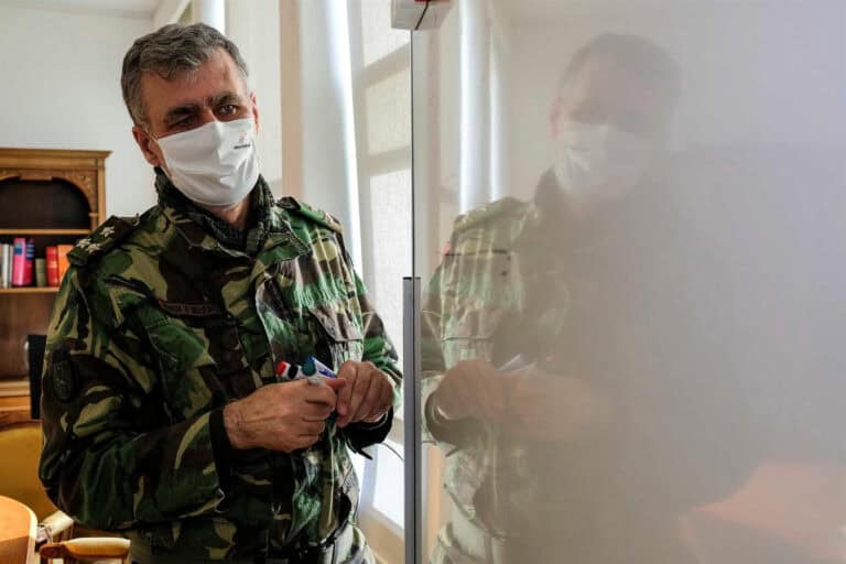 Vacinação de menores a partir dos 12 anos. "As condições estão reunidas"