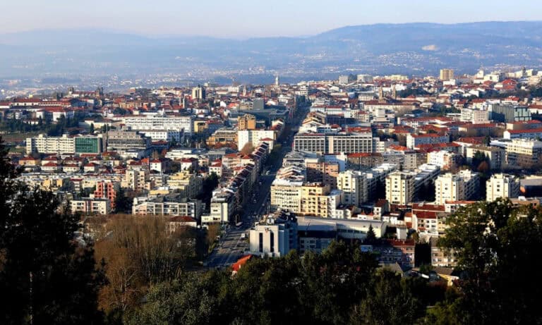 Câmara de Braga rejeita descida de 3% da taxa de IMI