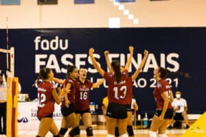 Primeira final do dia, primeiro ouro: AAUMinho sagra-se campeã de voleibol feminino