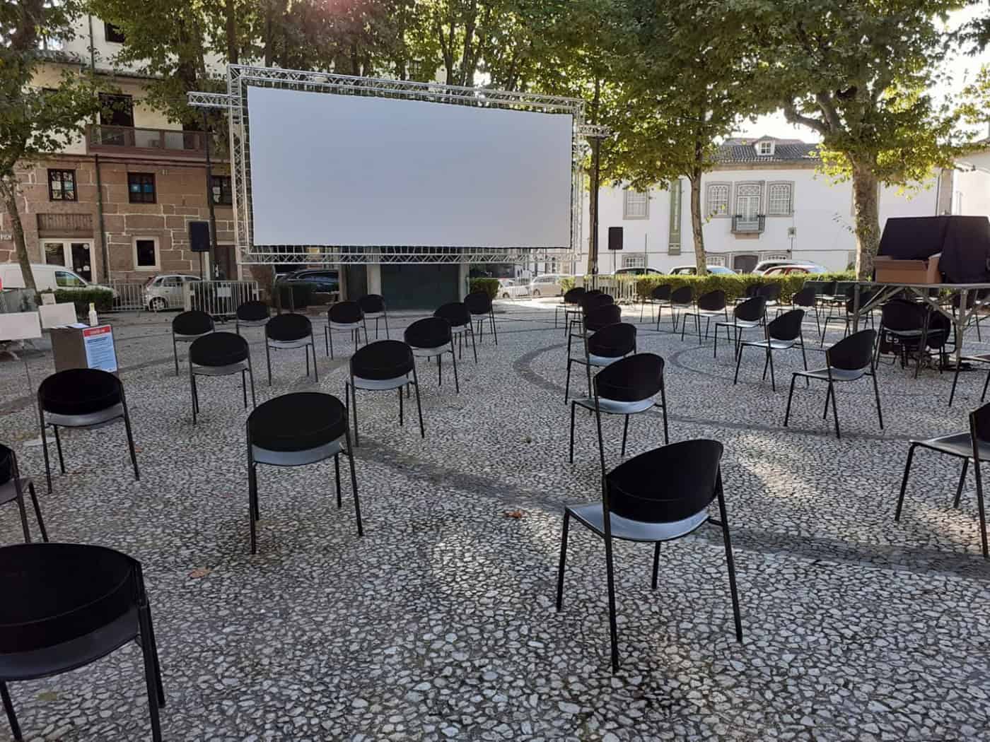 Cineclube de Guimarães exibe oito filmes no Largo Condessa do Juncal