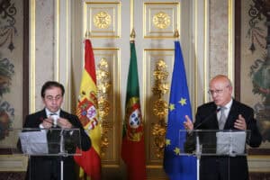 Portugal analisa com Brasil possível alívio de restrições às viagens