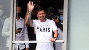 Messi já está em Paris. Apresentação oficial agendada para esta quarta-feira