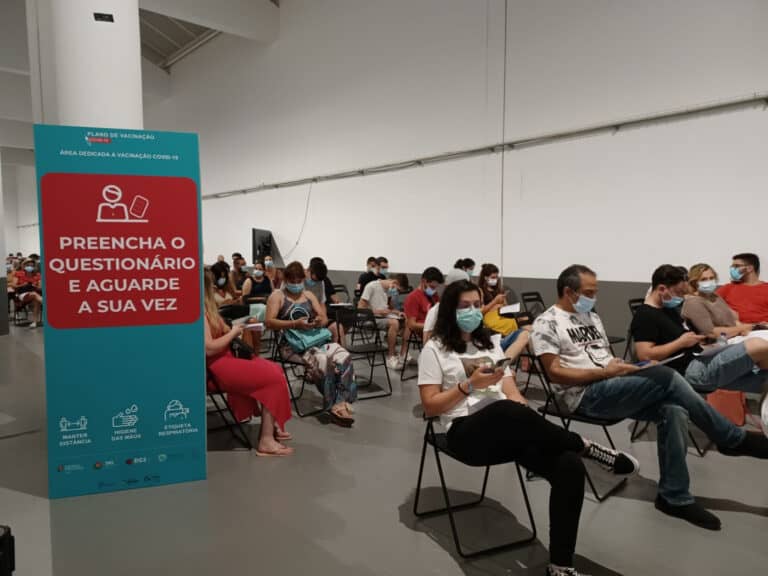 Centro de Vacinação de Braga espera administrar cerca de 5 mil vacinas só no sábado