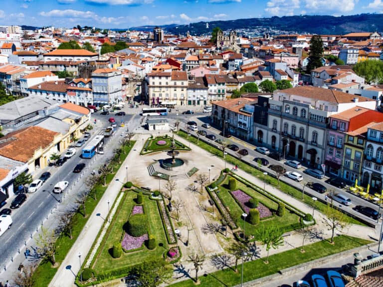 Agosto em Braga com desempenho pré-pandemia na restauração, hotelaria e serviços