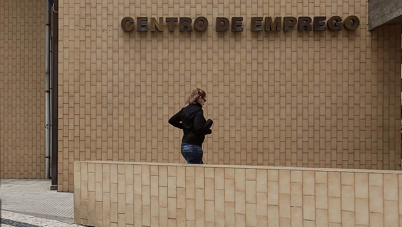 Número de desempregados desce no quadrilátero urbano