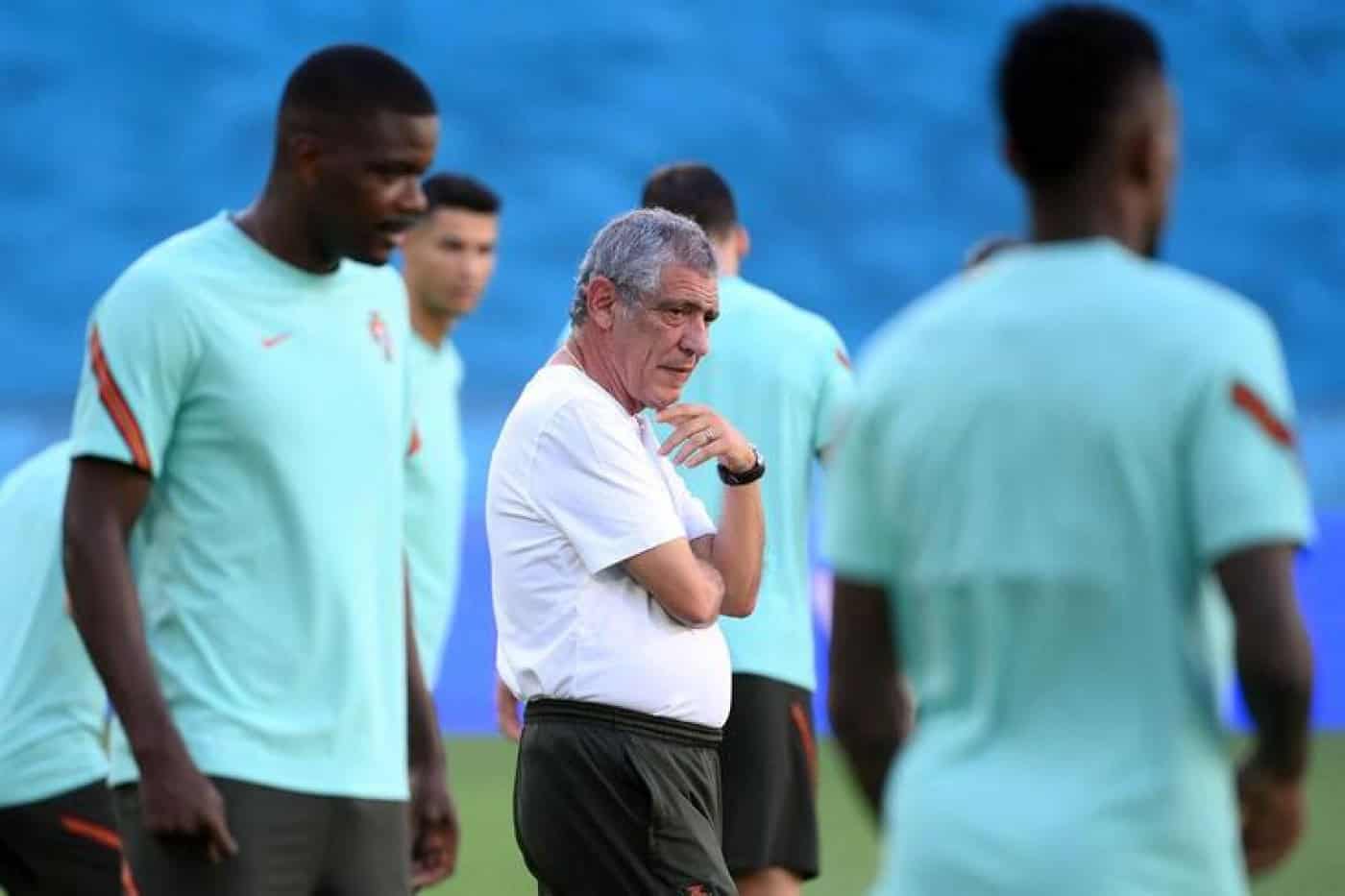 Mundial'22. Fernando Santos anuncia convocatória para jogos de qualificação