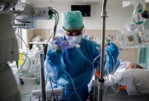 Portugal com mais 13 mortes e 2.261 novos casos de covid-19&nbsp;&nbsp;