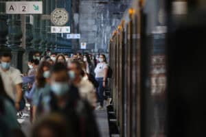 Mais 1.822 infeções, seis mortes e menos doentes internados nas últimas 24 horas