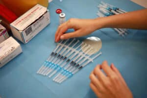 Portugal atingiu 85% da população com uma dose da vacina