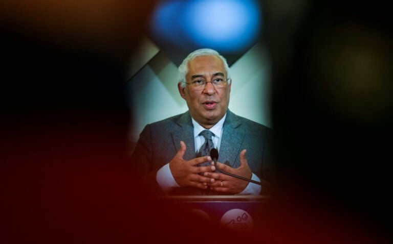 Costa diz que Governo quer mexer no terceiro e sexto escalão de IRS