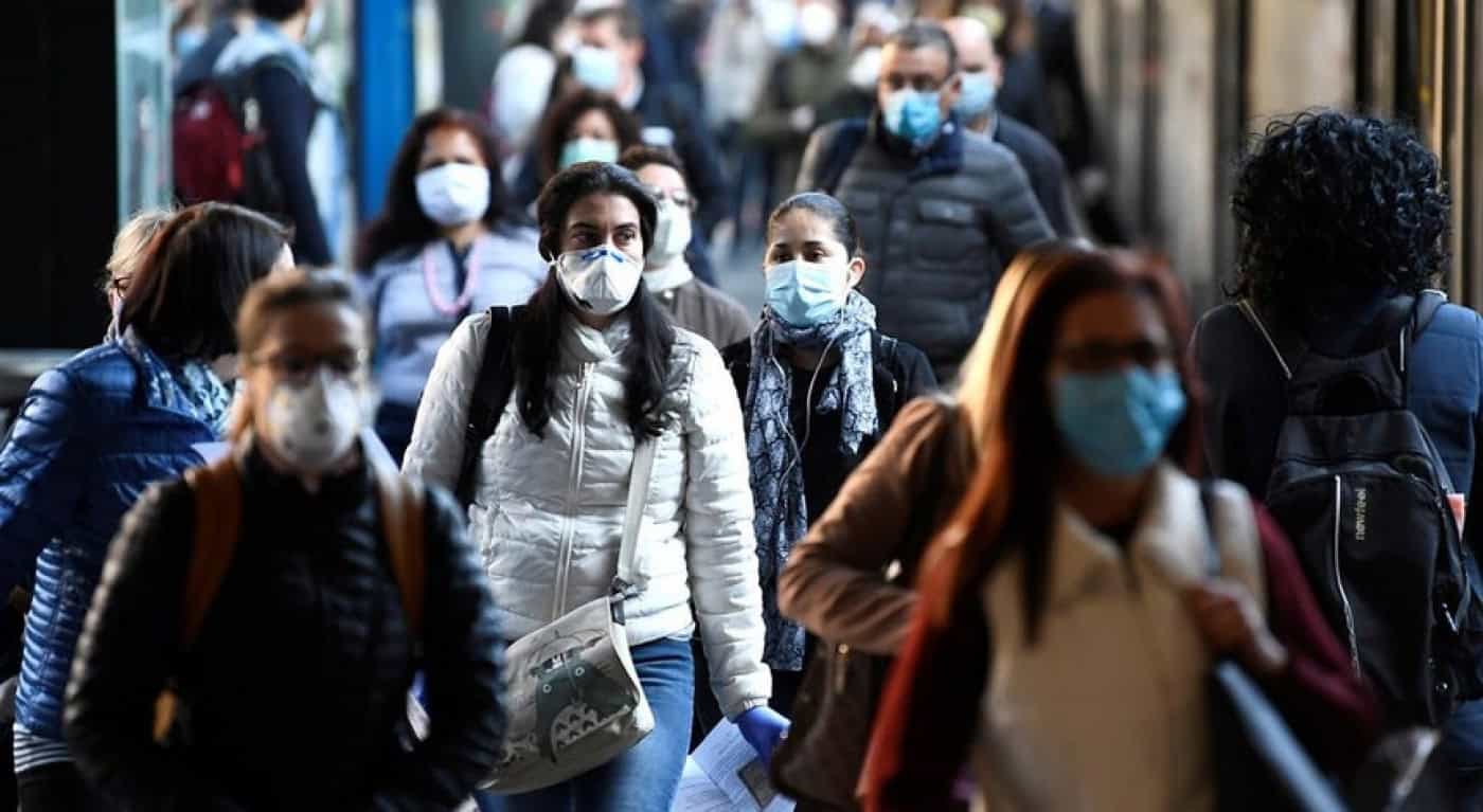 Deixa de ser obrigatório usar máscara na rua