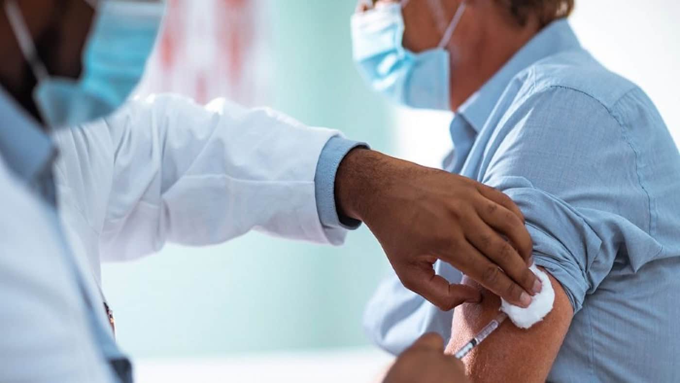 Presidente da República diz que taxa de vacinação em Portugal "é invejável" na UE