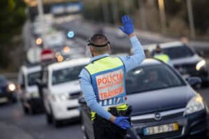 Mais de 10.550 infrações durante a campanha "Cinto-me vivo"