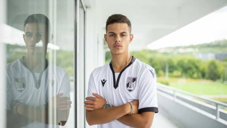 Vitória SC comprou dois jogadores ao FC Porto por 15 milhões de euros