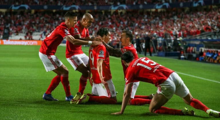 Liga dos Campeões. Benfica vence o FC Barcelona