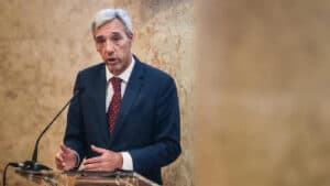 Ministro da Defesa chamado ao Parlamento por polémica com CEMA&nbsp;