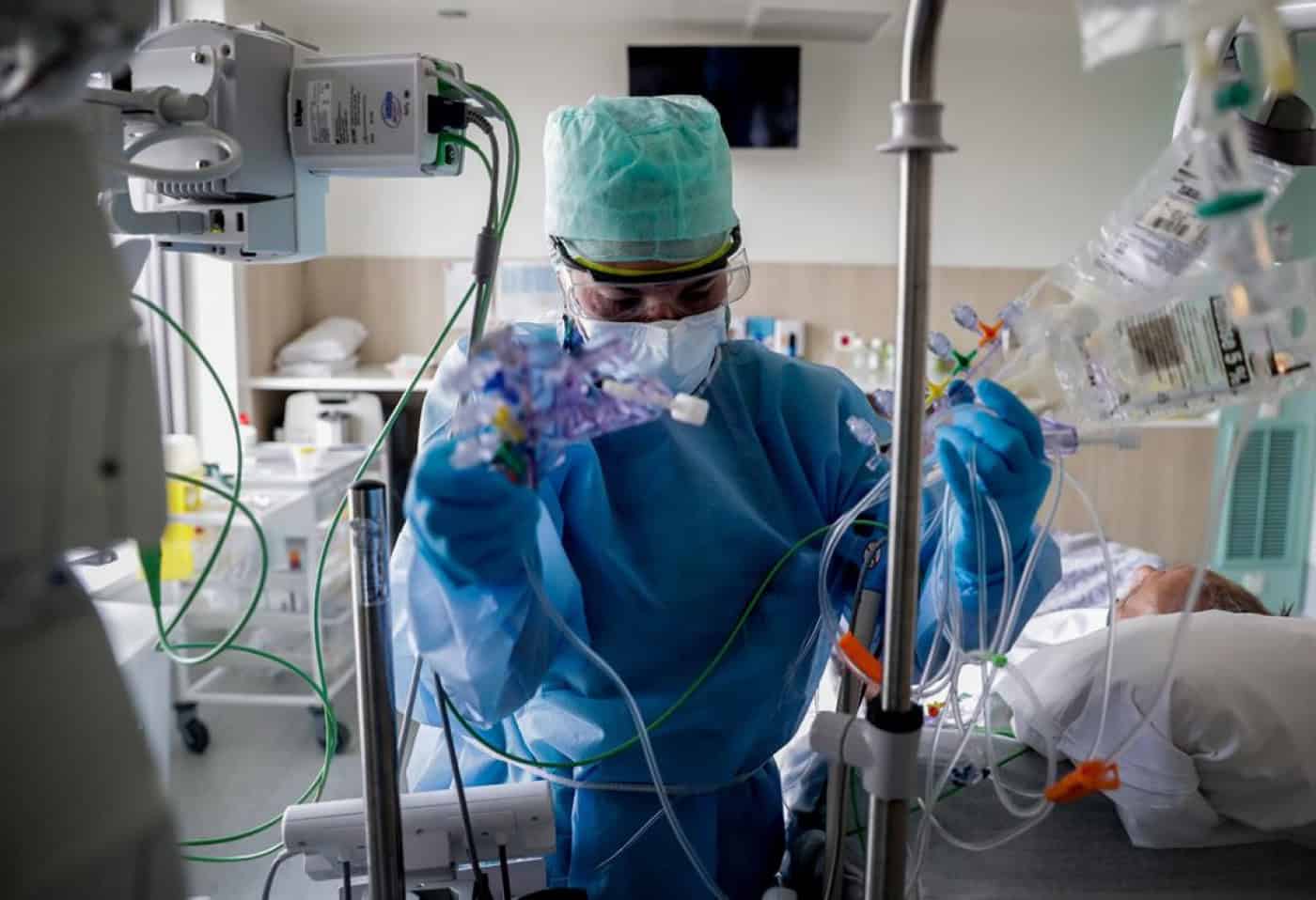 Covid-19. Incidência por 100 mil habitantes e risco de transmissibilidade sobem