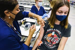 EMA avalia administração de vacina da Pfizer a crianças entre 5 e 11 anos