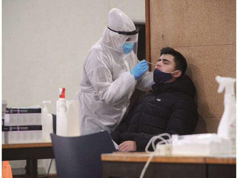 Rastreios no 3.º ciclo com positividade abaixo dos 0,1%