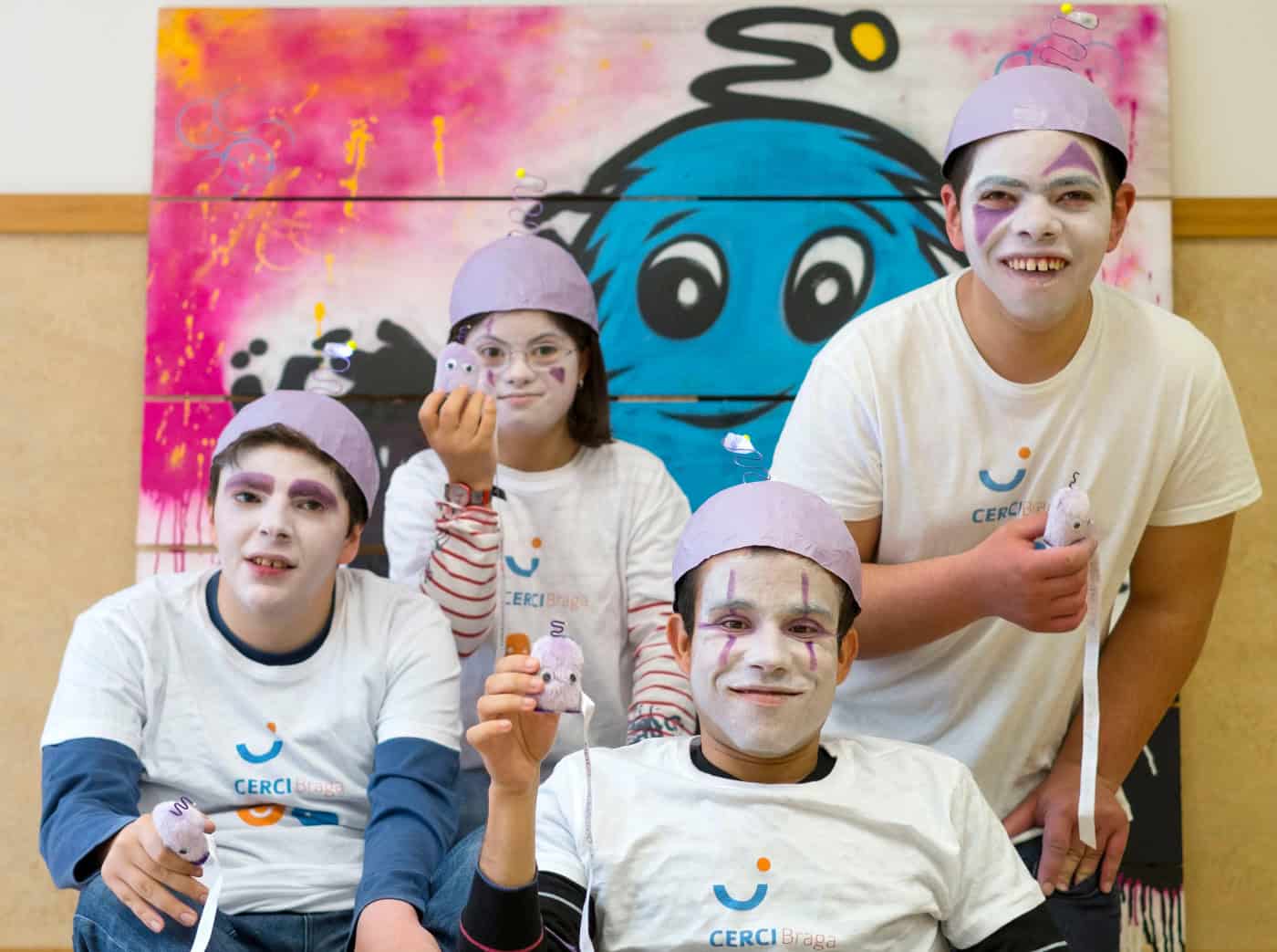 Comprar um Pirilampo Mágico é ajudar a Cerci Braga