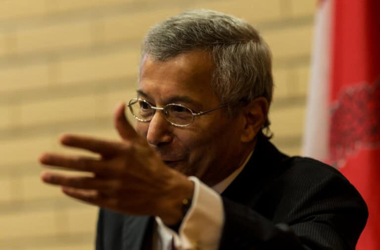 "É preciso acabar com o circo mediático e os julgamentos populares na televisão"