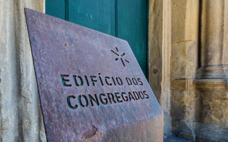 Associação Braga Mais apresenta livro com seleção de textos de Victor de Sá