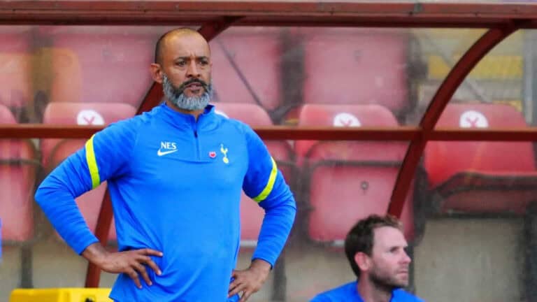Nuno Espírito Santo afastado do comando técnico do Tottenham