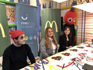 Receitas da caminhada mágica vão ajudar CERCI Braga a comprar autocarro