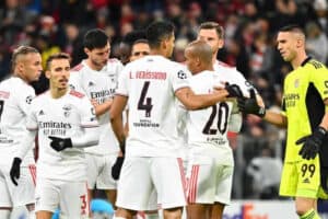 Benfica perde em Munique e Bayern segue para os oitavos de final