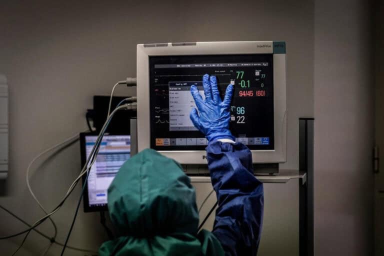 Portugal com mais 9 mortes e 1.074 novos casos de covid-19 em 24 horas