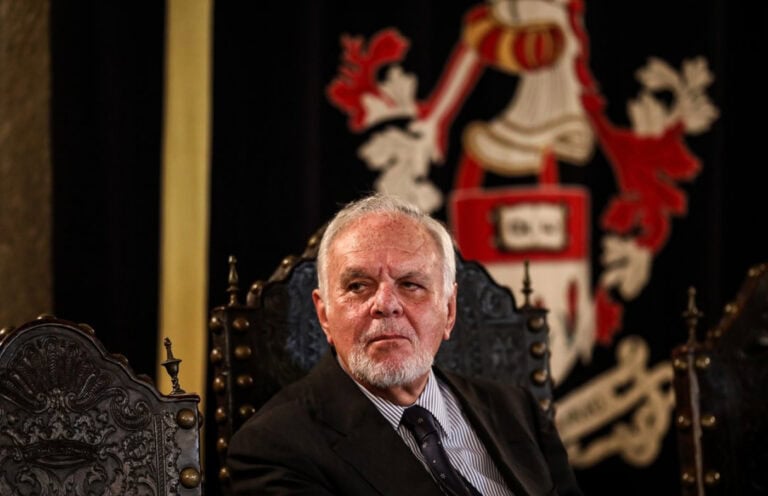 Luís Valente de Oliveira passa a ser sócio honorário da AAUMinho