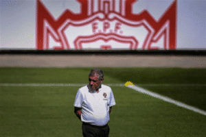 Fernando Santos sai se Portugal falhar qualificação para o Mundial 2022