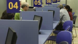 Percentagem de funcionários públicos com mais de 55 anos subiu de 16% para 30,7% numa década