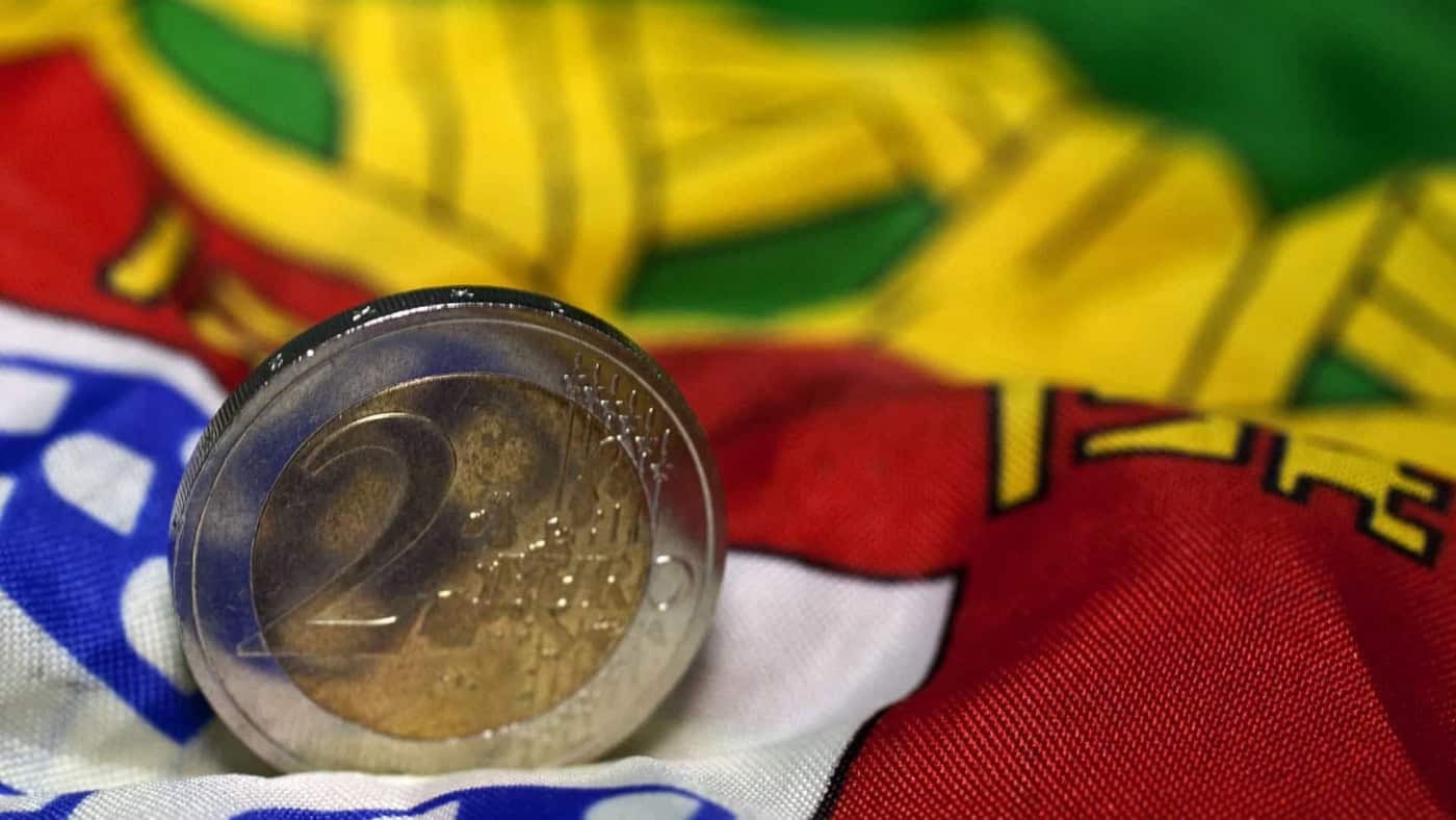 Juros da dívida a dois anos recuam para mínimo de sempre