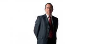 António Pouzada lança livro sobre produção de peças de plástico