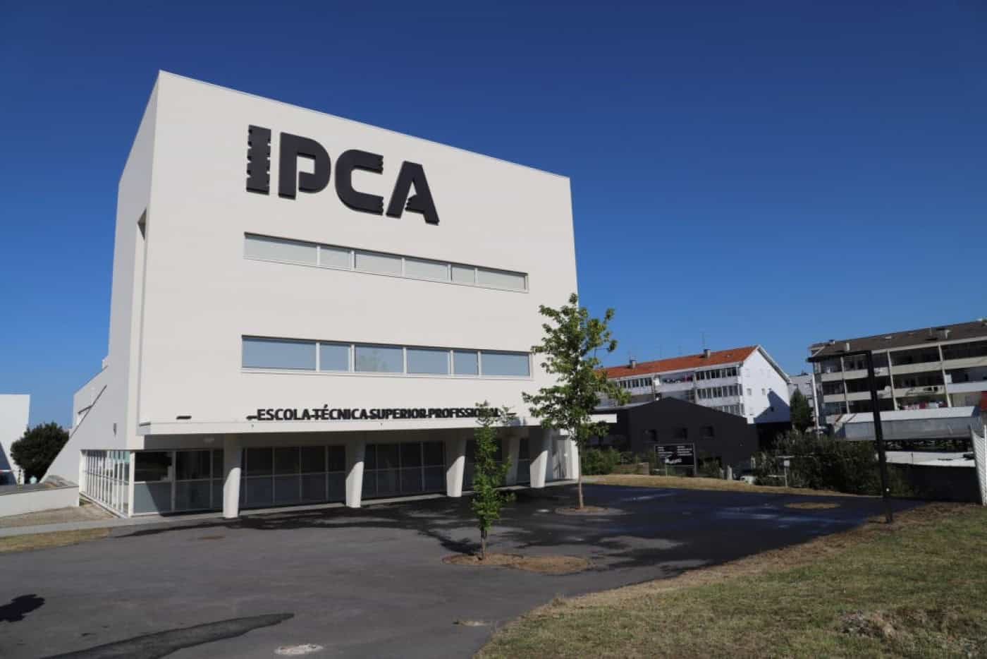 CARI, DST e IPCA lançam formação profissional em preparação e gestão de obras