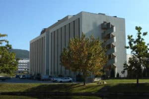 Funcionário acusado de assédio muda para serviço em que não terá contacto com estudantes