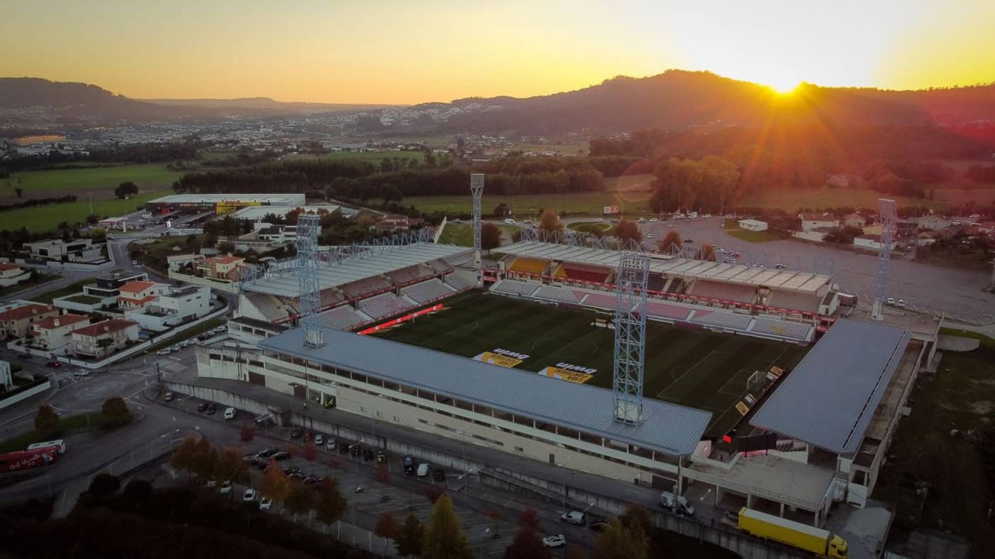 Gil Vicente reduz lotação do estádio a cinco mil lugares