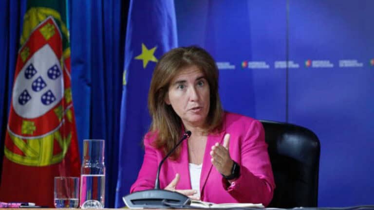 Governo aprova subida do salário mínimo para 705 euros a partir de janeiro&nbsp;